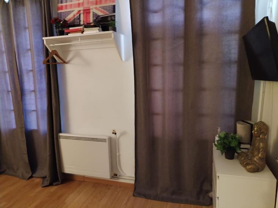 Studio Rue De La Sante Paris Exterior foto